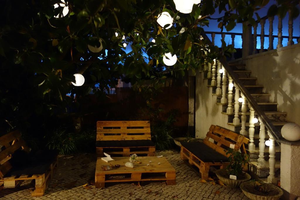 Moka Surfhouse Hostel Ericeira Exterior foto